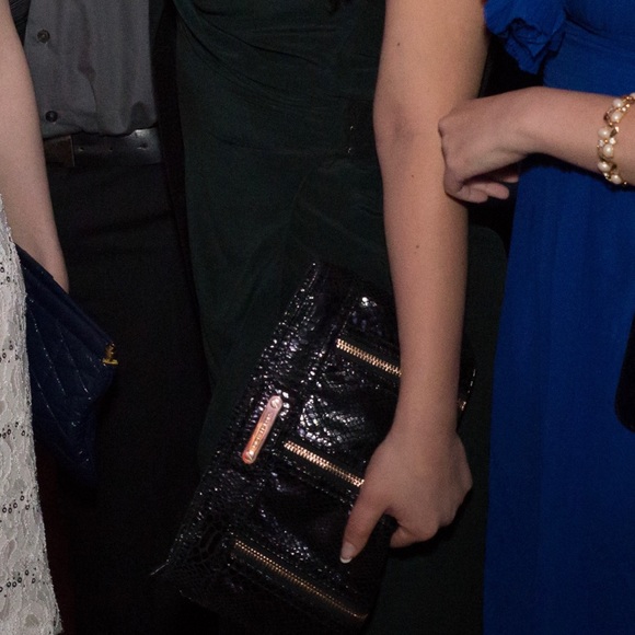 Michael Kors clutch - Picture 6 of 6